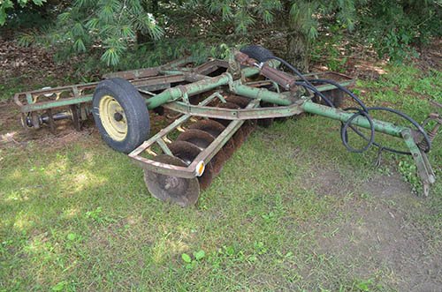 Property photo 32 - Personal Property Auction, Tractor & Implements, Cars, Lawn & Garden, Hunting & Fishing, Guns, Antiques & Collectibles, Household